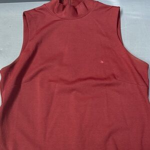 Sleeveless burgundy Women's Top